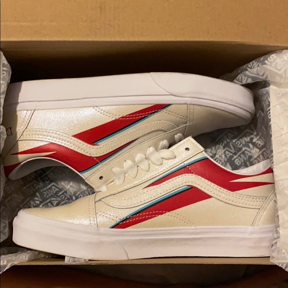 vans david bowie aladdin sane